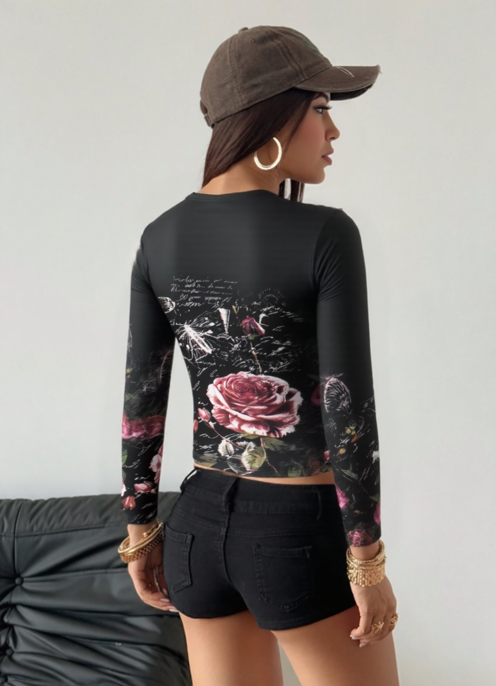 Y2K Butterfly Digital Print Fitted Cropped Top - Black Sporty Streetwear for Women
