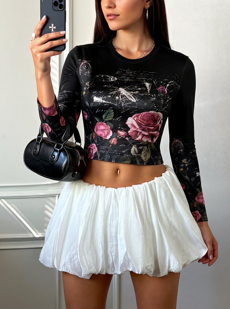 Y2K Butterfly Digital Print Fitted Cropped Top - Black Sporty Streetwear for Women